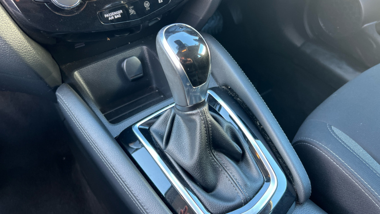 Nissan Qashqai 1.3 DiG-T 160 Acenta Premium 5dr DCT Petrol Hatchback